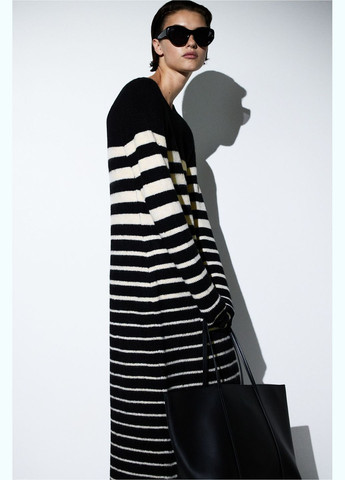 Чорно-білий повсякденний трикотажне плаття в рубчик H&M