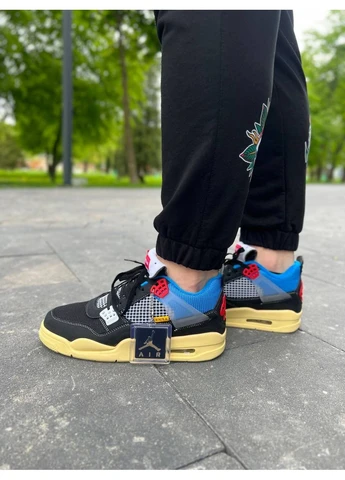 Цветные демисезонные кроссовки мужские nike air jordan 4 off noir найк аир джордан No Brand