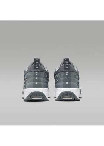 Сірі кросівки чоловічі max aura 6 (fq8298-002) Jordan