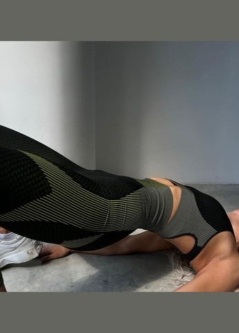 Женский костюм для фитнеса черный с зеленой тройкой. No Brand (311309269)