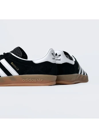 Чорні кросівки gazelle indoor black ho6259 adidas