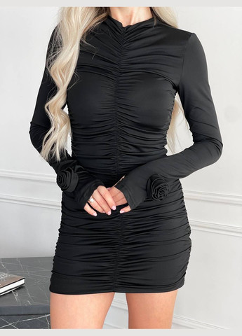 Черное изысканное и элегантное платье, которое невероятно подчеркивает фигуру Simply sexy