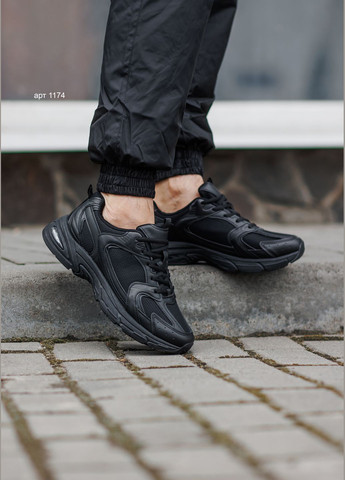 Черные демисезонные мужские кроссовки new full black YZY 530