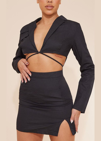Черное платье PrettyLittleThing