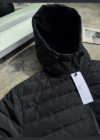 Черная демисезонная демисезонная стеганная куртка Vakko