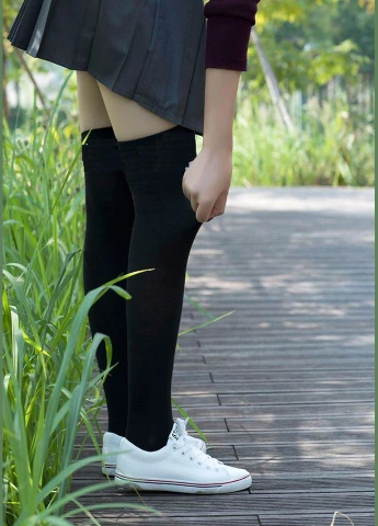 Черные гольфы выше колен 35-40 (OneSize) (1-144) No Brand (311600552)