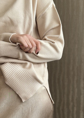 Бежевий зимовий жіночий светр айворі jinjiaxian розмір м бежевий пуловер No Brand