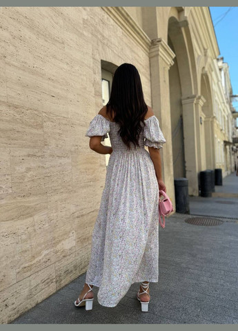 Белое повседневный женское платье FINO Mode с цветочным принтом