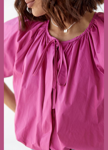 Фуксиновая летняя блузка оверсайз с завязками и короткими рукавами Lurex
