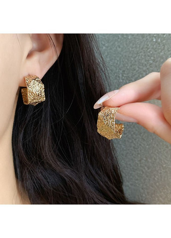 Масивні сережки-гвіздки С-подібні золотисті No Brand (361225266)