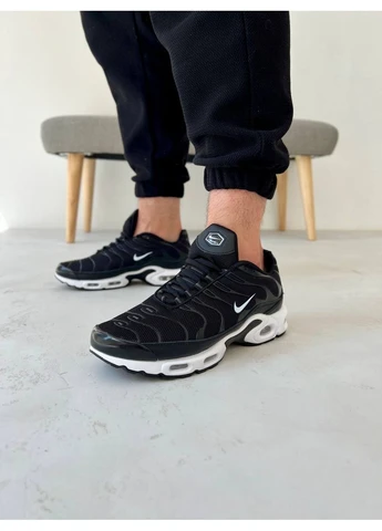 Білі кросівки чоловічі nike tn black white 2.0. найк тн аір макс плюс білі демісезон No Brand