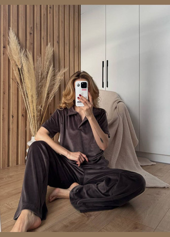 Коричнева всесезон піжама поло футболка + штани Garna