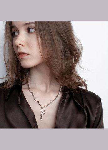 Асимметричная цепочка с подвеской луны и розами серебристое колье в стиле фэнтези кулон харадзюку ожерелье сказочное fairycore No Brand (316259281)