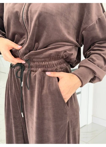 Женский костюм из велюра желтого цвета 00670 No Brand (394142795)