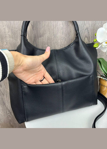 Класична жіноча сумка з екошкіри з плечовим ременем чорна (sku_1686) No Brand (330576529)