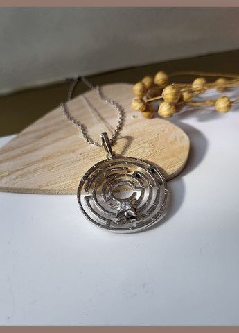 Срібна підвіска Кулон Медальйон Лабіринт з Білим каменем Срібло 925 проби 3218р 9.10г No Brand (306743368)