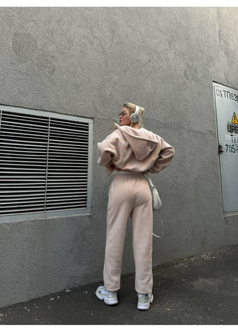 Женский спортивный костюм в современном минималистическом стиле. Україна (355803317)