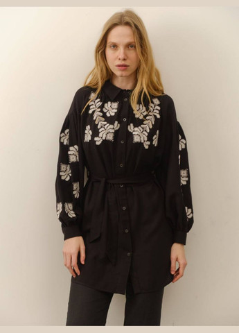 Жіноча віскозна туніка-блуза з вишивкою та поясом | Стильна довга блуза з об'ємними рукавами | Чорна блуза з етнічним принтом MOTYV (322033882)