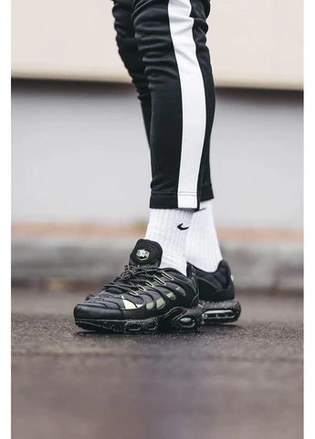 Черные летние кроссовки nike air max terraspace black green найк аир макс плюс No Brand