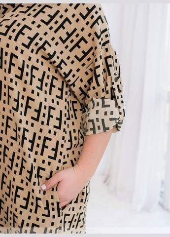 Бежевое джинсовое платье женское леди совершенство sf-268 бежевый, 58 Sofia с абстрактным узором