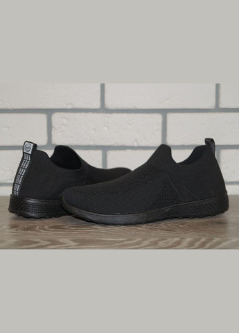 Черные демисезонные кроссовки мужские текстильные без шнурков черные SWIN SHOES