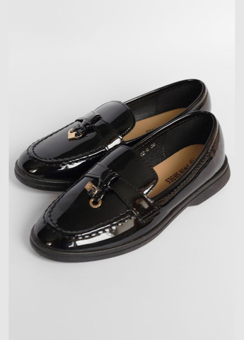 Туфлі-лофери жіночі чорного кольору Let's Shop (292548801)