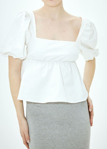 Молочная летняя блузка H&M