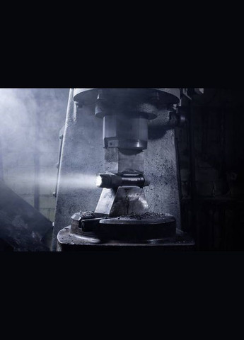 Indestructible F30 Pro LED 6хАА Varta (315719384)