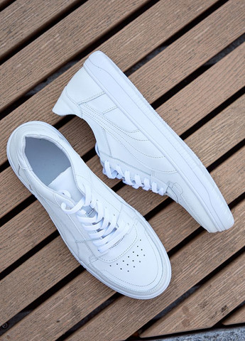 Белые демисезонные мужские кроссовки из натуральной кожи белого цвета 35545 No Brand