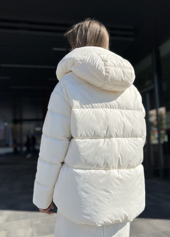 Молочна зимня куртка Kattaleya