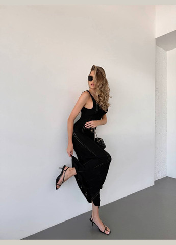 Черное нежное вязаное платье по фигуре Simply sexy