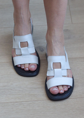 Черно-белые босоножки женские из натуральной кожи Zlett с ремешком