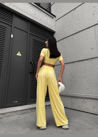 Жіночий костюм вільного крою Avanti (330578102)