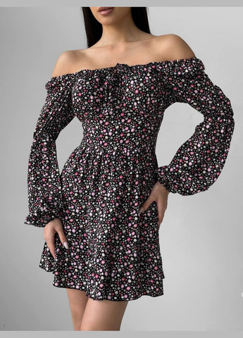 Черное красивое летнее платье в цветочном принте из качественного штапеля, короткое платье с длинным рукавом и открытым декольте No Brand