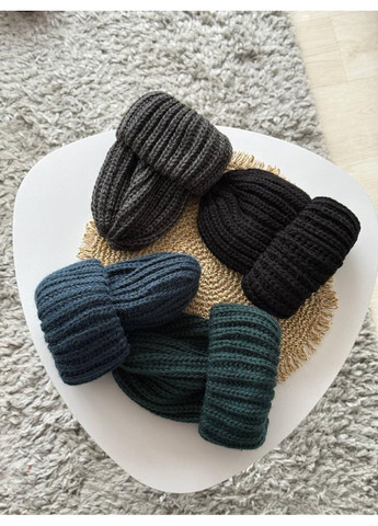 Об'ємна в'язана жіноча шапка/ Тепла зимова шапка з закотом/М'яка шапка ручне в'язання Сіро-Блакитний No Brand (364191195)