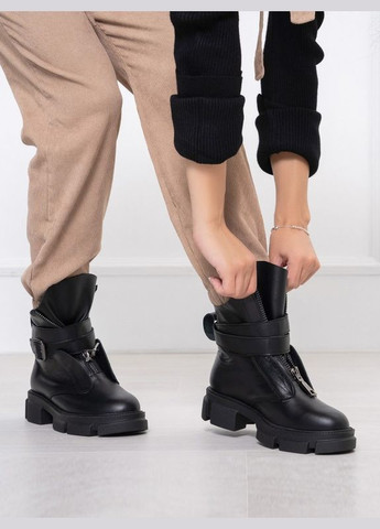 Осенние черные кожаные ботинки с ремешками ISSA PLUS