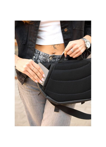 Велика жіноча поясна сумка бананка для планшета DynamicDart чорна Sambag (322870521)