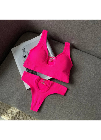 Рожевий демісезонний жіночий набір білизни в рубчик базовий комплект білизни з акцентними вирізами на топі та трусиках No Brand Білизна жіноча