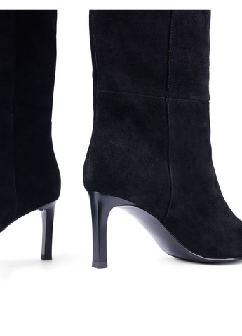 Черные осенние женские ботфорты 256-241205 черный велюр Attizzare