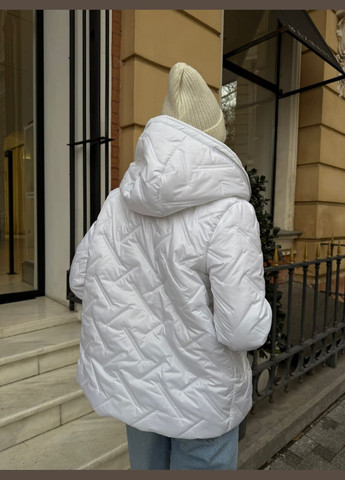 Белая демисезонная женская белая весенняя демисезонная укороченная куртка с капюшоном No Brand