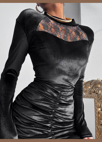 Чорна чорне плаття з мереживом - коротке, з довгим рукавом і відкритою спиною, стильний акцент для вечірнього образу No Brand однотонна