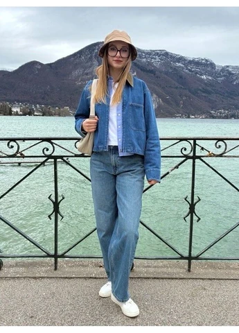 Синяя демисезонная куртка Uniqlo
