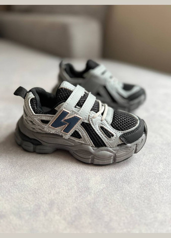 Черные всесезонные легкие и невесомые кроссовки для стильных луков 26-33 гг. New Balance