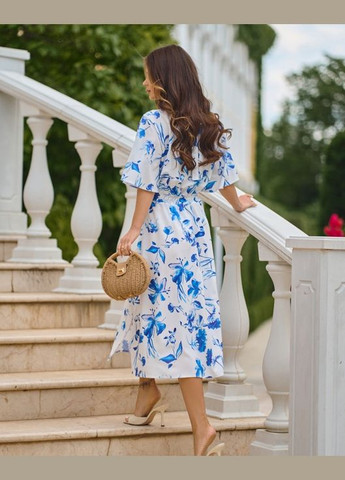 Белое повседневный платья а-силуэт ISSA PLUS с цветочным принтом