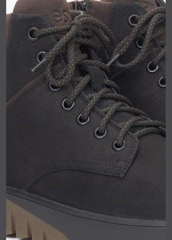 Черные зимние ботинки, цвет черный Estro