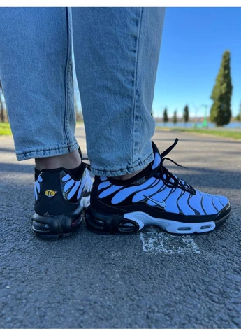 Чорні кросівки чоловічі nike air max plus tn white / black найк аір макс тн плюс демісезон No Brand