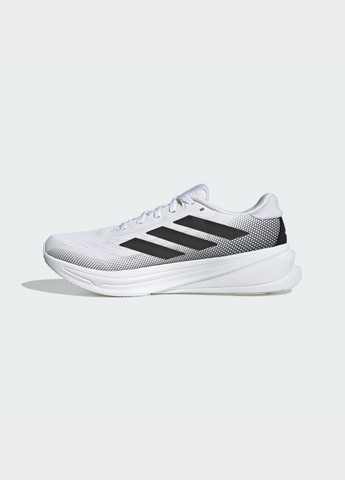 Белые летние кроссовки для бега supernova rise 2 running adidas