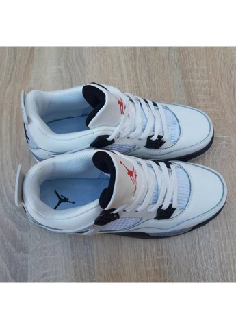 Білі кросівки чоловічі nike демісезон Pegasus Air Jordan 4