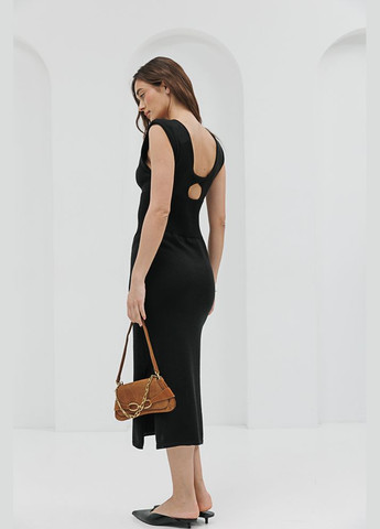 Чорна літнє в'язане чорне плаття з вирізом на спині Arjen