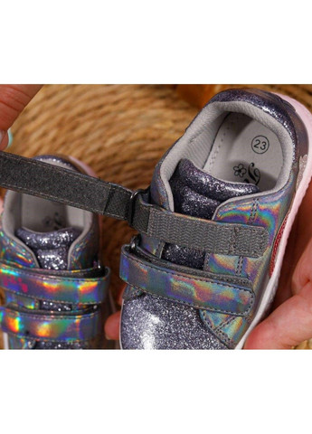 Серебряные демисезонные кроссовки детские серебристые Tom.M